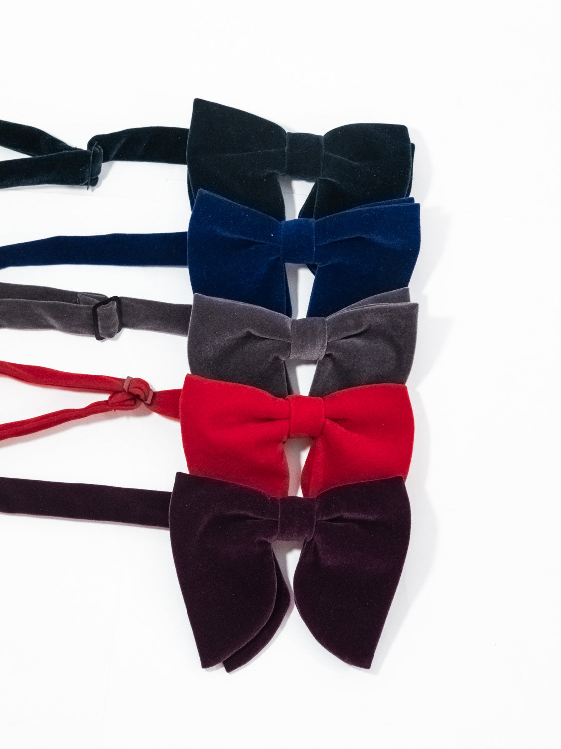 Velvet bow tie